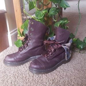 Dr. Martens Grizzly Boots Sz 8